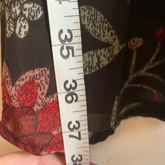 Black floral midi cold shoulder V‎ neck dress - Picture 5 of 6